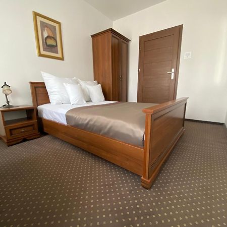 Hotel Constancja Częstochowa Екстериор снимка