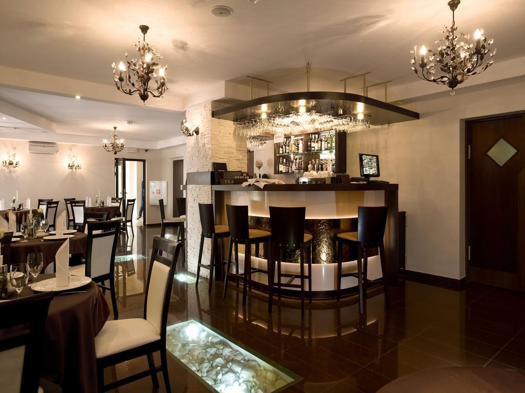 Hotel Constancja Częstochowa Екстериор снимка