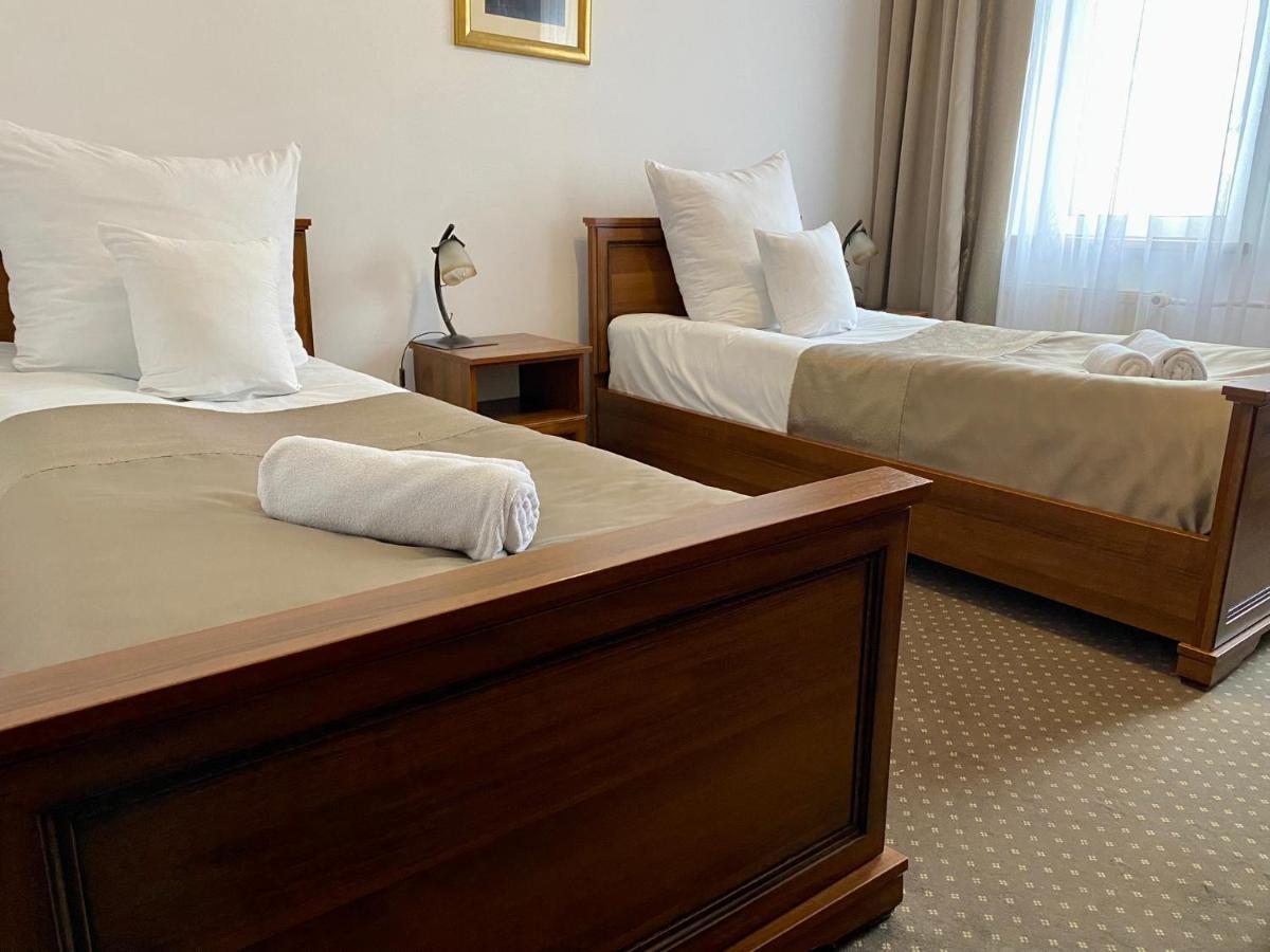 Hotel Constancja Częstochowa Екстериор снимка