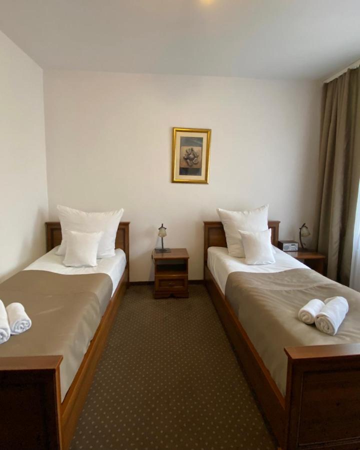 Hotel Constancja Częstochowa Екстериор снимка