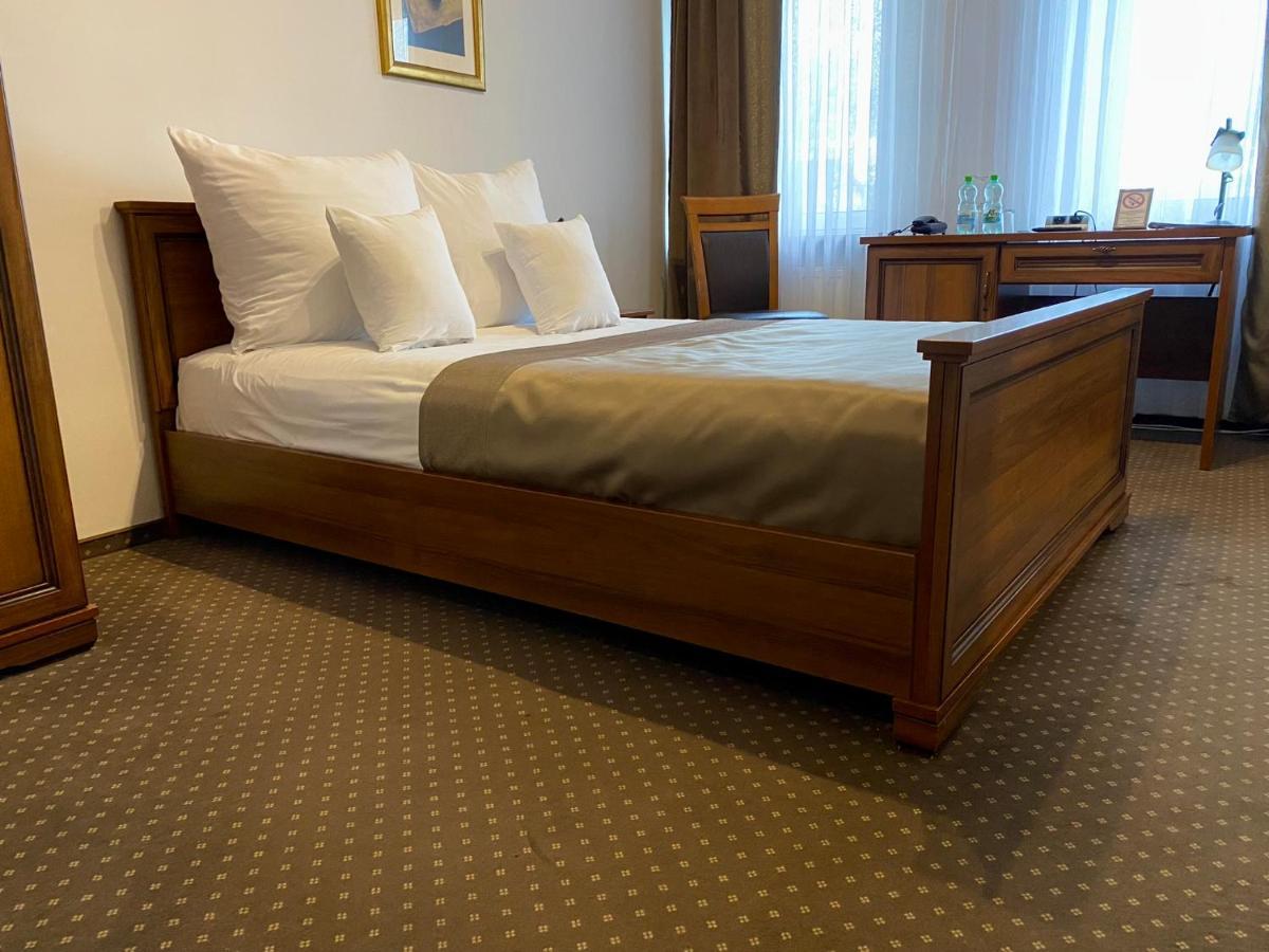 Hotel Constancja Częstochowa Екстериор снимка